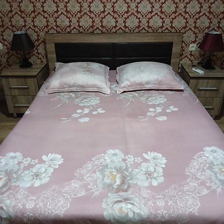 Mango Guesthouse Szenaki Kültér fotó