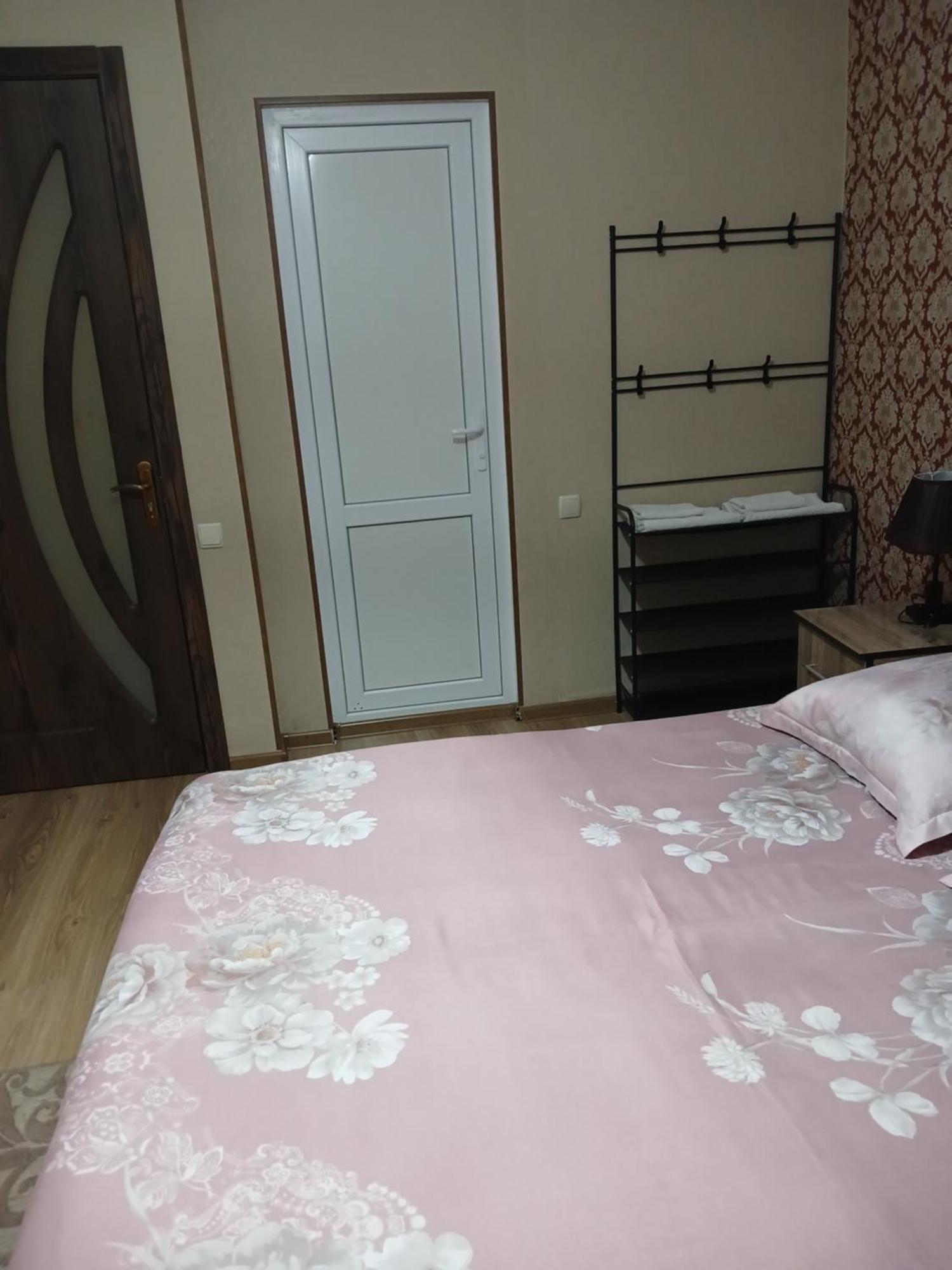 Mango Guesthouse Szenaki Kültér fotó