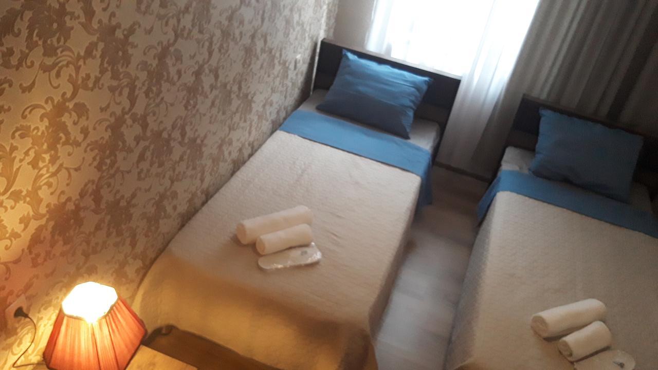 Mango Guesthouse Szenaki Kültér fotó