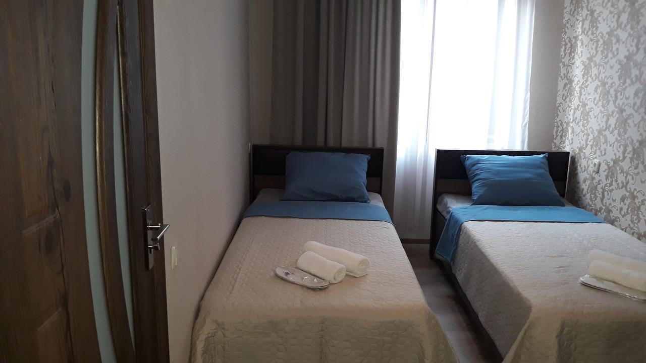 Mango Guesthouse Szenaki Kültér fotó