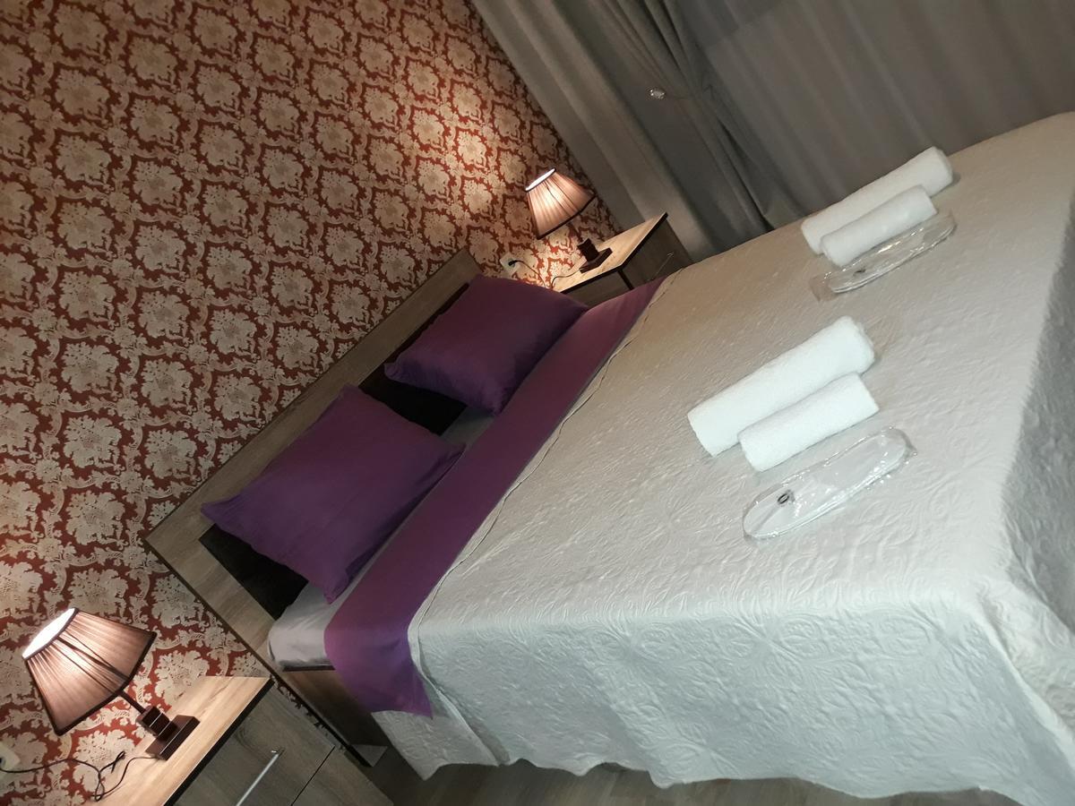 Mango Guesthouse Szenaki Kültér fotó