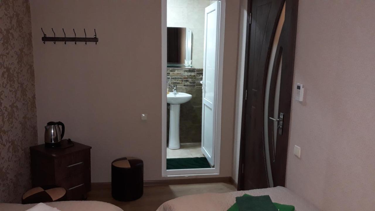 Mango Guesthouse Szenaki Kültér fotó